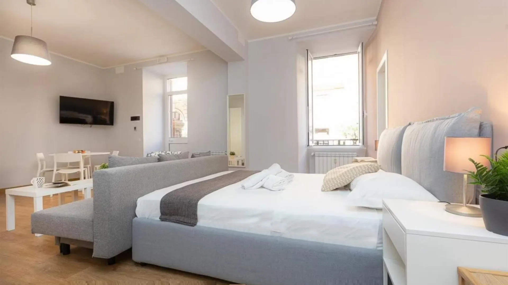 One Bedroom Apartment For Rent - Check Profile Řím 0*,