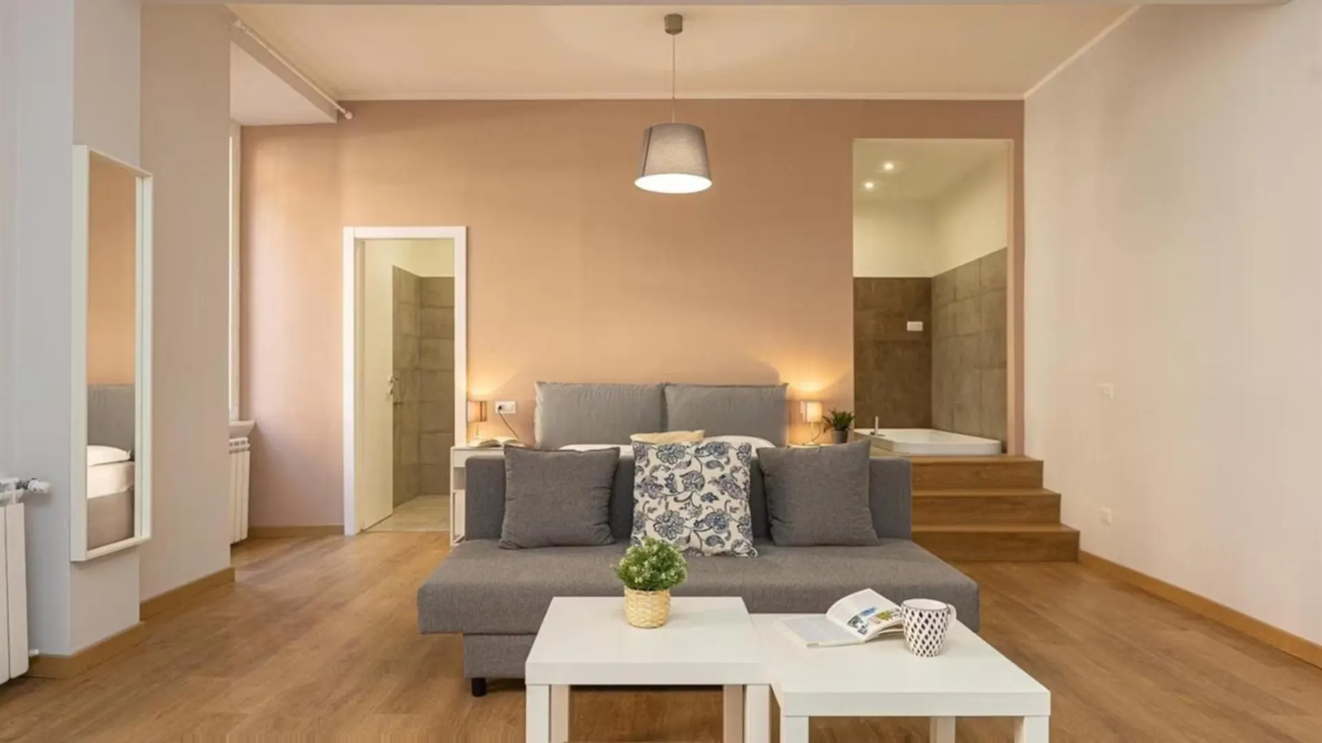One Bedroom Apartment For Rent - Check Profile Řím