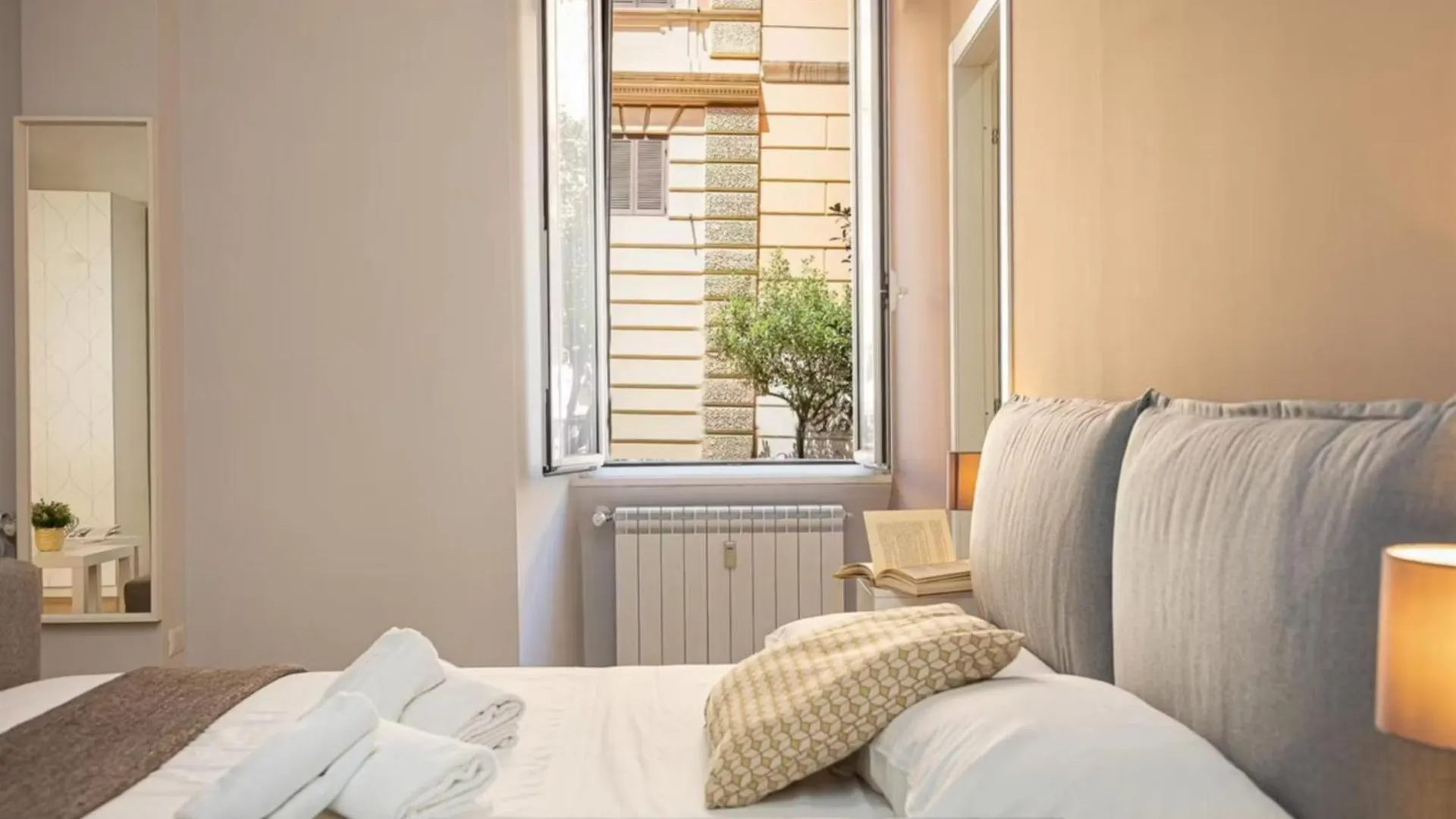 One Bedroom Apartment For Rent - Check Profile Roma